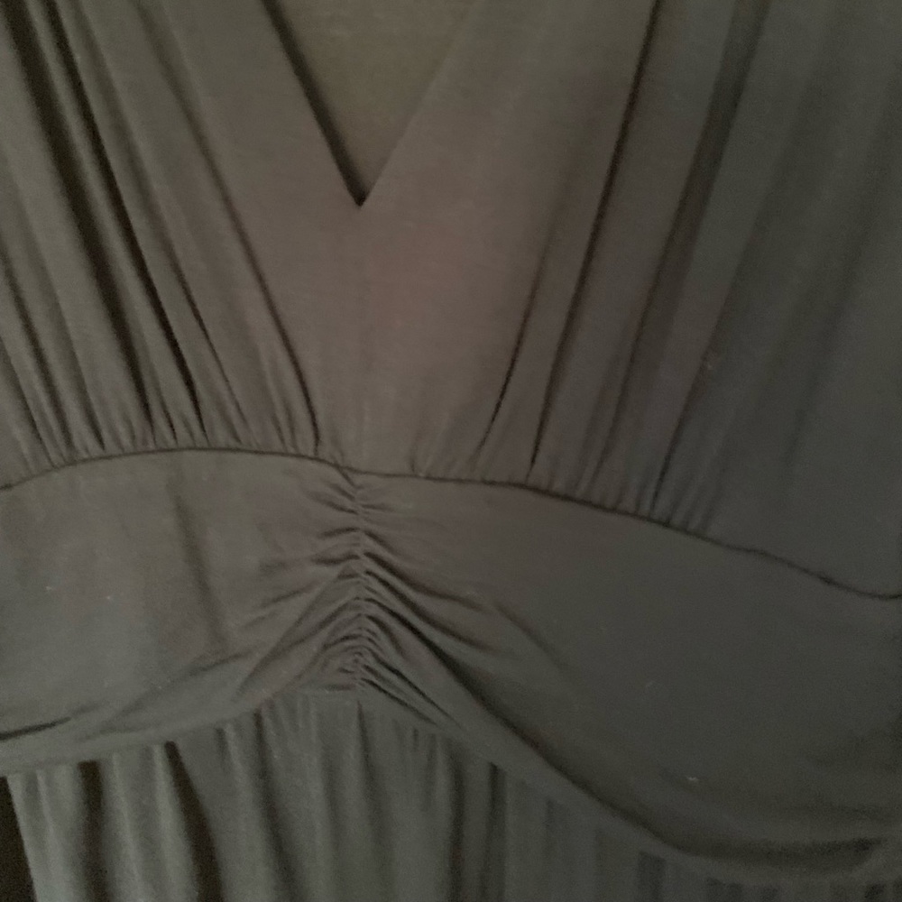 Soft light Black V neck dress at knee length nice pleads below bustier Size XL - Picture 10 of 13